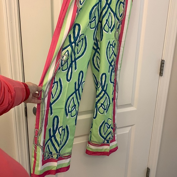 Gossip Printed Pink, Green, White and Blue Set - Picture 15 of 17